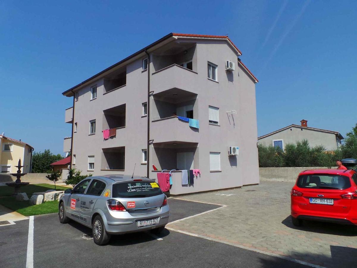 Apartments In Peroj/Istrien 34288 Exterior photo